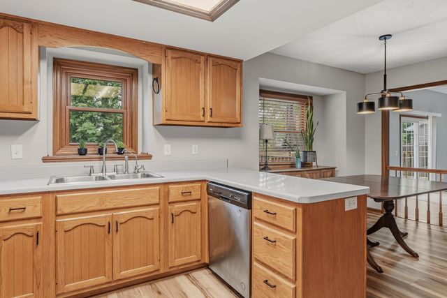 9015 Spring View Drive, Fort Wayne, IN 46804