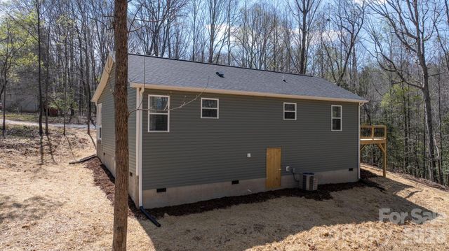 102 Kitchings Drive, Valdese, NC 28690