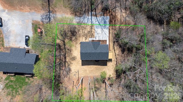 102 Kitchings Drive, Valdese, NC 28690