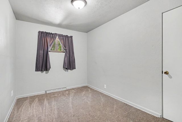 1144 Congress Avenue, South Bend, IN 46615