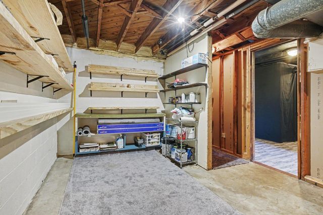 1144 Congress Avenue, South Bend, IN 46615