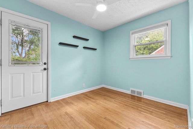 19994 Hunt Club Drive, Harper Woods, MI 48225
