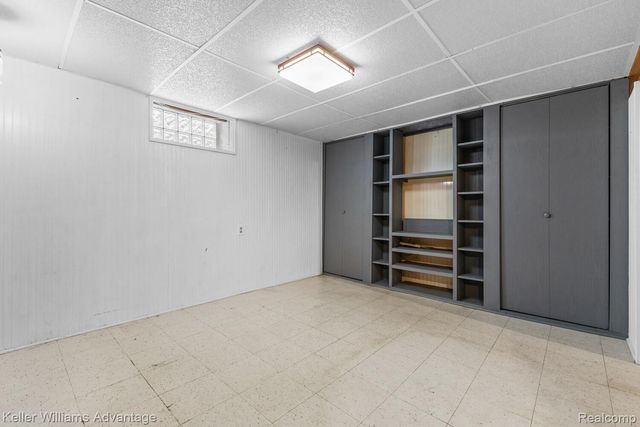19994 Hunt Club Drive, Harper Woods, MI 48225
