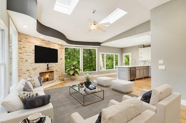 160 Grogans Landing, Atlanta, GA 30350