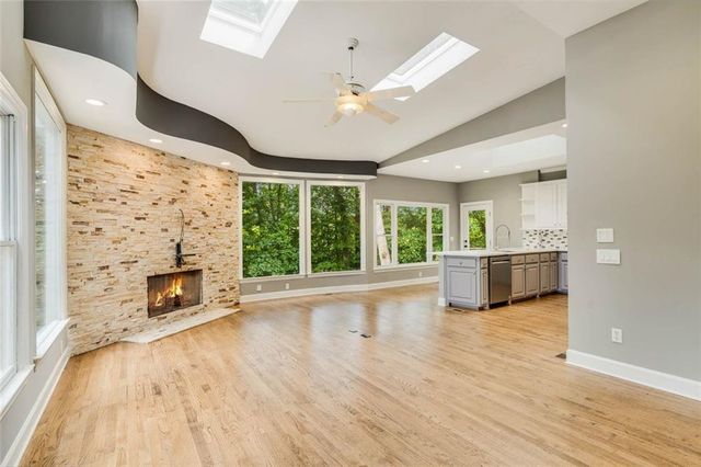 160 Grogans Landing, Atlanta, GA 30350