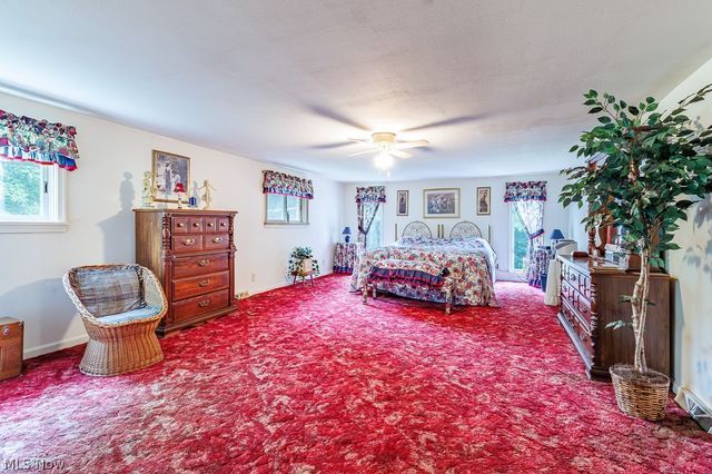 1603 Chestnut Grove Road, Salem, OH 44460