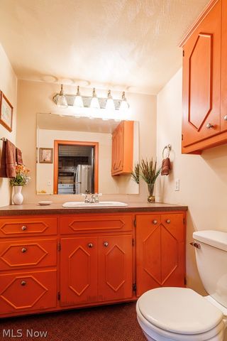 1603 Chestnut Grove Road, Salem, OH 44460