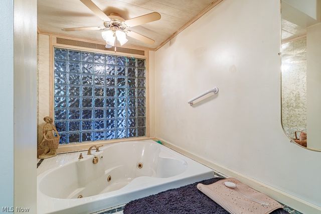 1603 Chestnut Grove Road, Salem, OH 44460