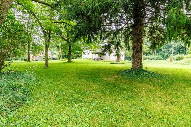 1603 Chestnut Grove Road, Salem, OH 44460