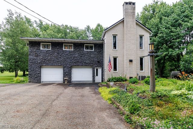 1603 Chestnut Grove Road, Salem, OH 44460