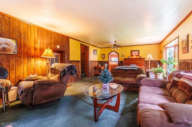 1603 Chestnut Grove Road, Salem, OH 44460