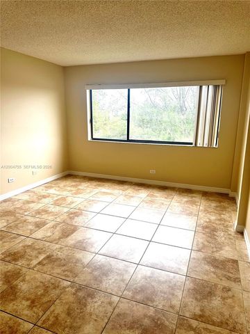 6601 SW 116th Ct 403, Miami, FL 33173