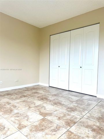 6601 SW 116th Ct 403, Miami, FL 33173