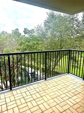 6601 SW 116th Ct 403, Miami, FL 33173