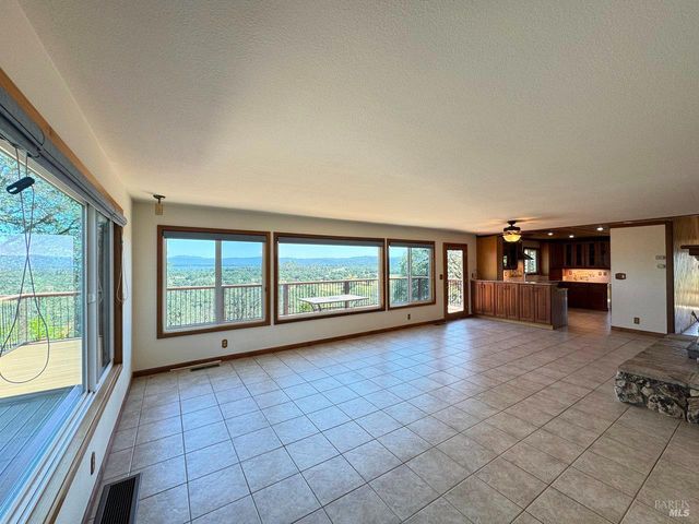 3774 Leal Dr, Lakeport, CA 95453
