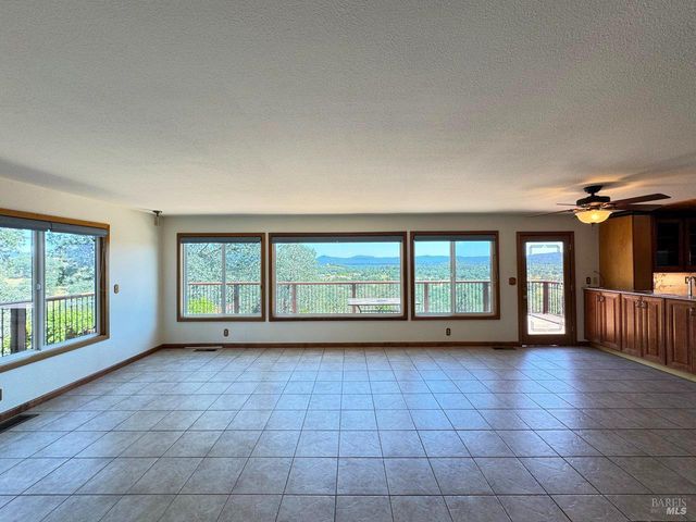 3774 Leal Dr, Lakeport, CA 95453
