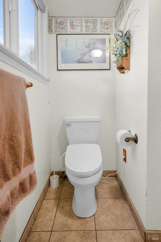 3774 Leal Dr, Lakeport, CA 95453