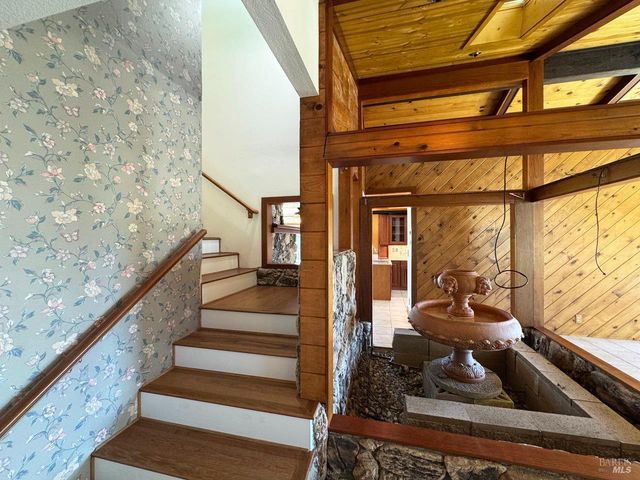 3774 Leal Dr, Lakeport, CA 95453