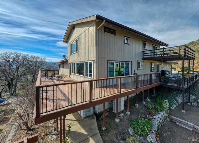 3774 Leal Dr, Lakeport, CA 95453