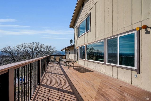 3774 Leal Dr, Lakeport, CA 95453