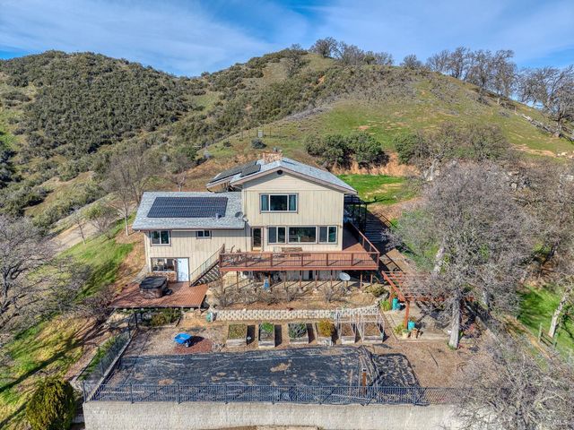 3774 Leal Dr, Lakeport, CA 95453