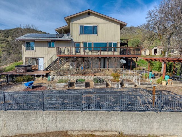 3774 Leal Dr, Lakeport, CA 95453