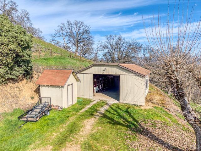 3774 Leal Dr, Lakeport, CA 95453