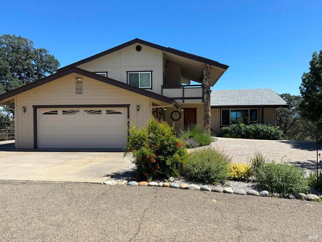 3774 Leal Dr, Lakeport, CA 95453