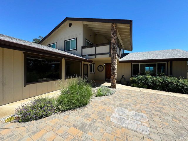 3774 Leal Dr, Lakeport, CA 95453