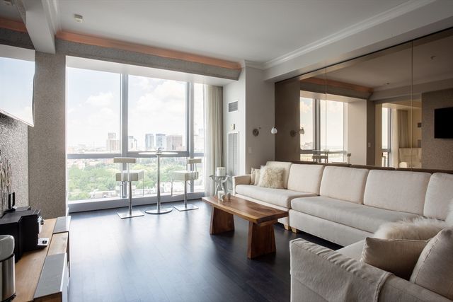 110 Stuart Street 23F, Boston, MA 02116