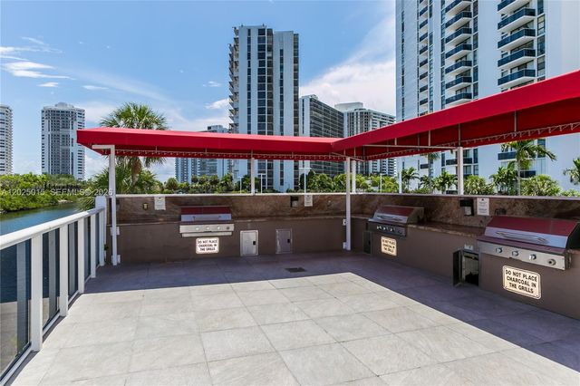 3625 N Country Club Drive 402, Aventura, FL 33180