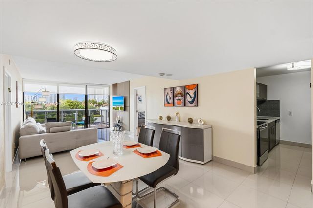 3625 N Country Club Drive 402, Aventura, FL 33180
