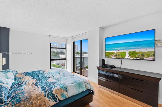 3625 N Country Club Drive 402, Aventura, FL 33180