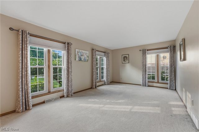 6224 Sandy Ridge Circle NW, North Canton, OH 44720