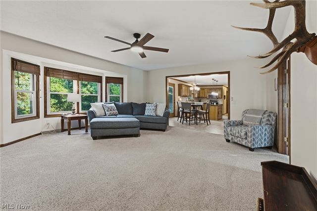 6224 Sandy Ridge Circle NW, North Canton, OH 44720