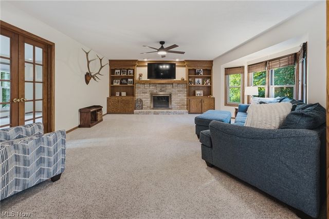 6224 Sandy Ridge Circle NW, North Canton, OH 44720