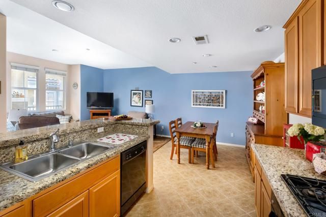 36 Via Sovana, Santee, CA 92071