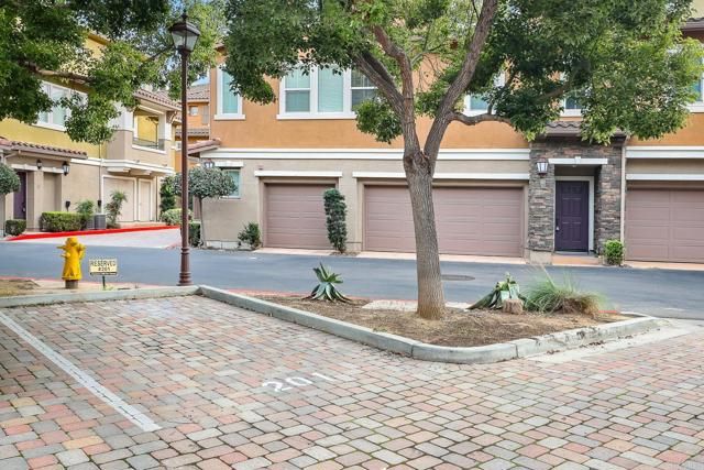 36 Via Sovana, Santee, CA 92071