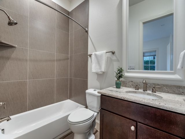 2114 Aylesport Drive, Dallas, TX 75201