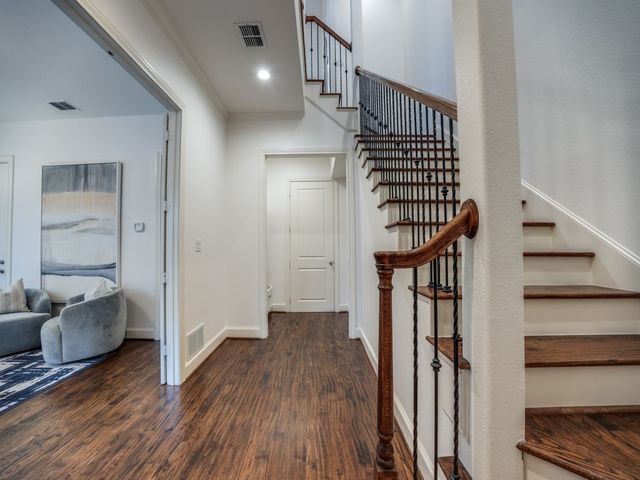 2114 Aylesport Drive, Dallas, TX 75201