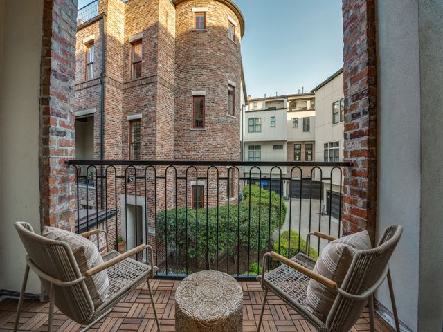 2114 Aylesport Drive, Dallas, TX 75201