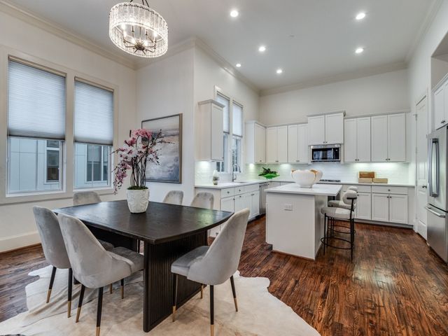 2114 Aylesport Drive, Dallas, TX 75201