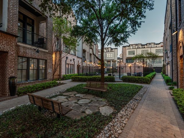 2114 Aylesport Drive, Dallas, TX 75201