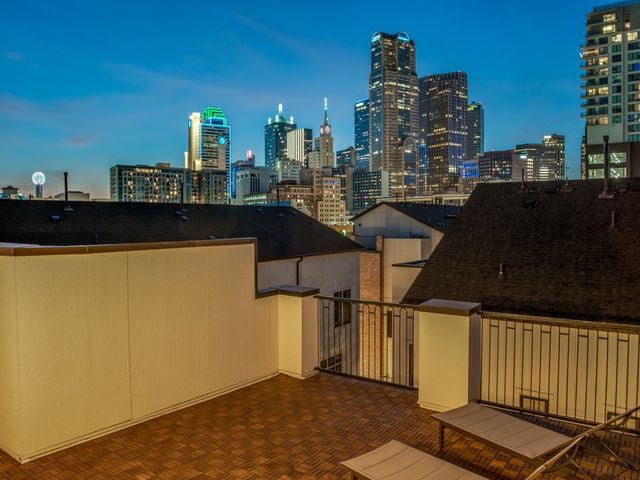 2114 Aylesport Drive, Dallas, TX 75201