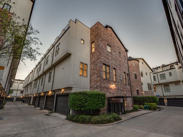 2114 Aylesport Drive, Dallas, TX 75201