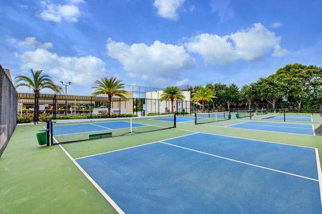 262 Sussex M, West Palm Beach, FL 33417