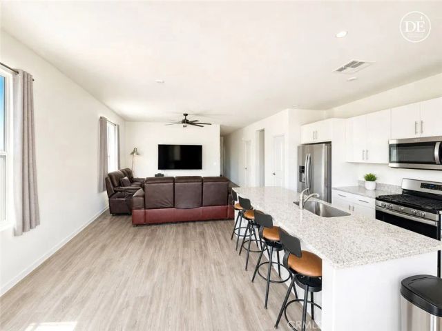 1744 Plume, San Jacinto, CA 92583
