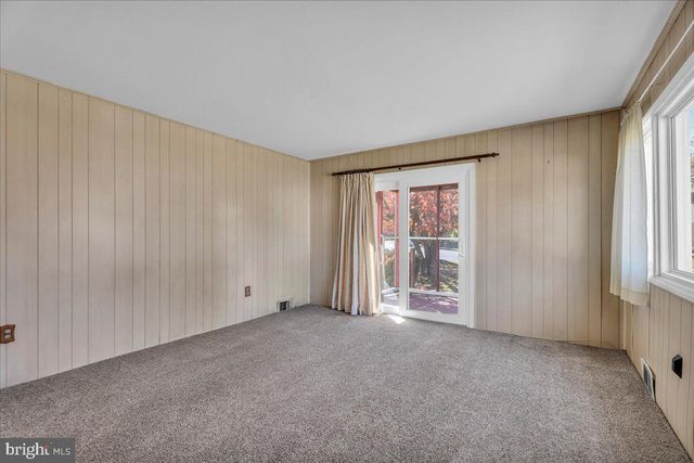 36 RIDGLEY ST, Mount Holly, NJ 08060