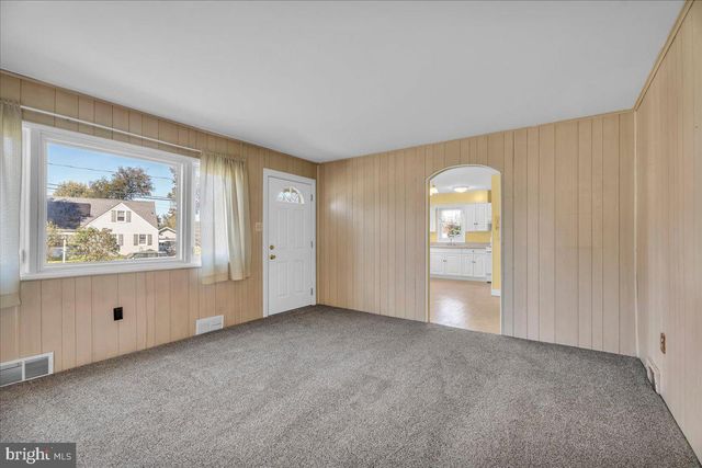 36 RIDGLEY ST, Mount Holly, NJ 08060
