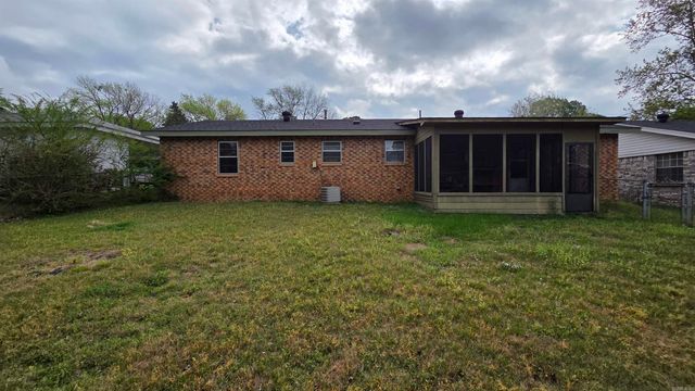 604 N James Street, Jacksonville, AR 72076
